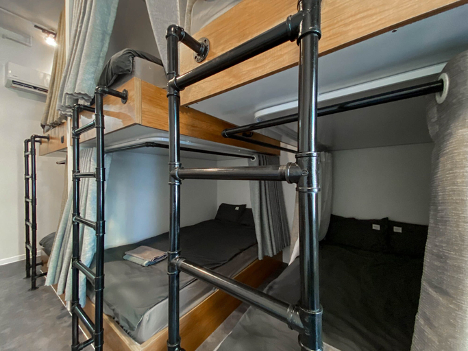 Bedroom 4, Zeus Living Central Hotel, District 1