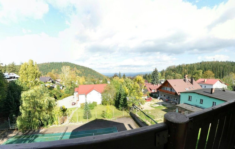 Others 5, Krolowa Sniegu, Jelenia Góra