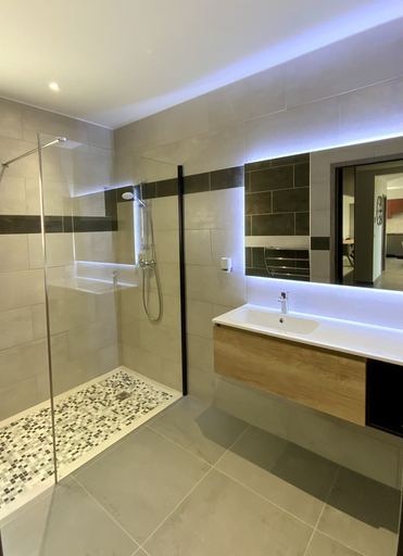 Bathroom 2, Résidence La Listrella, Haute-Corse