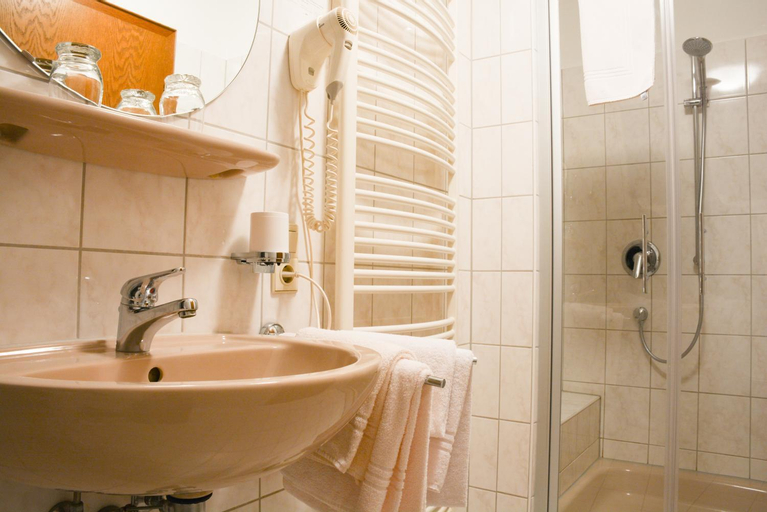 Bathroom 3