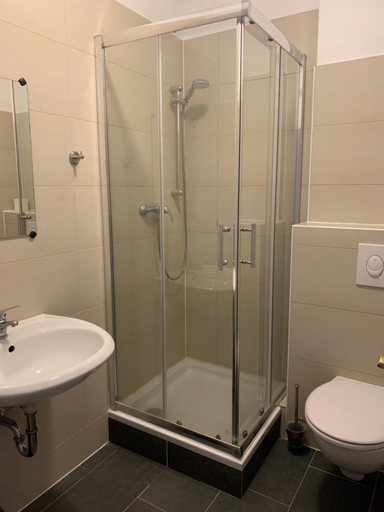 Bathroom 3, Hotel Plovdiv, Berlin