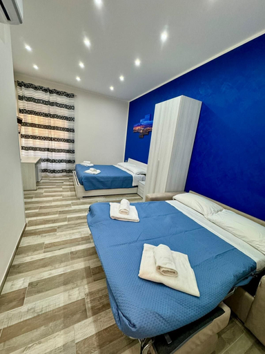 Bedroom 3, punto house ferrovia, Napoli