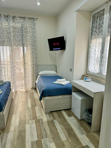 Bedroom 4, punto house ferrovia, Napoli