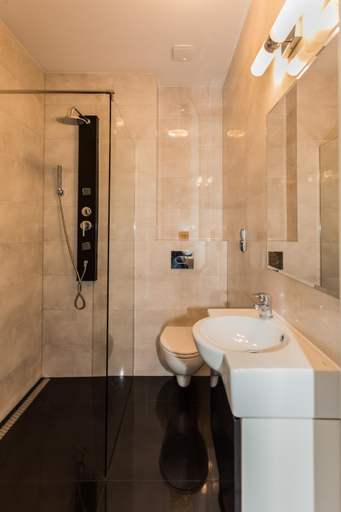 Bathroom 4, Planet Hostel, Warsaw