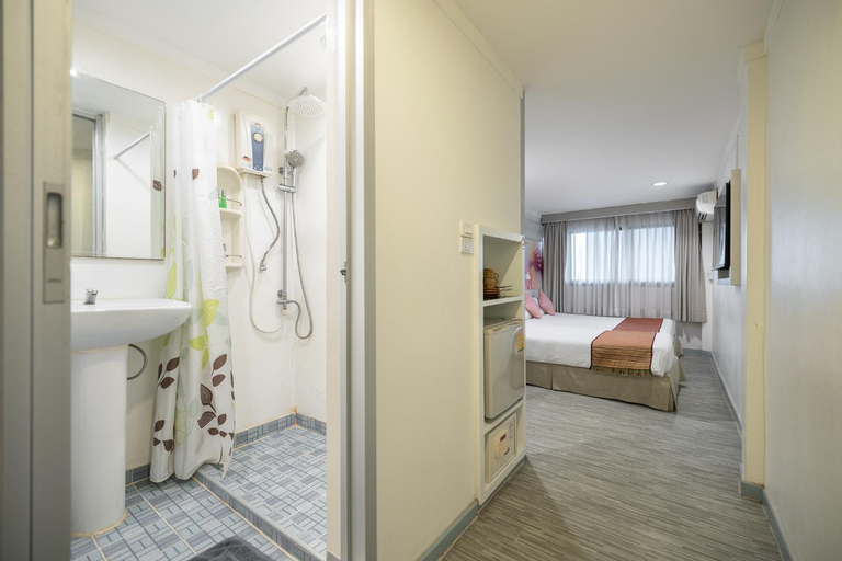 Bedroom 6