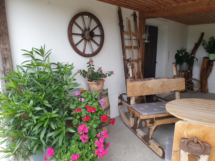 Others 4, Brettmaisserhof, Steyr Land