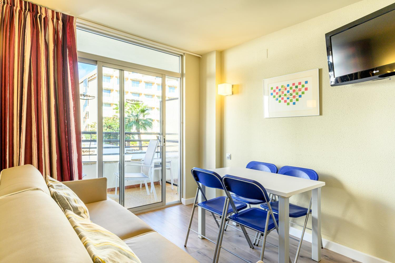 Bedroom 4, Medplaya Esmeraldas, Girona