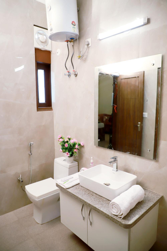 Bathroom 17