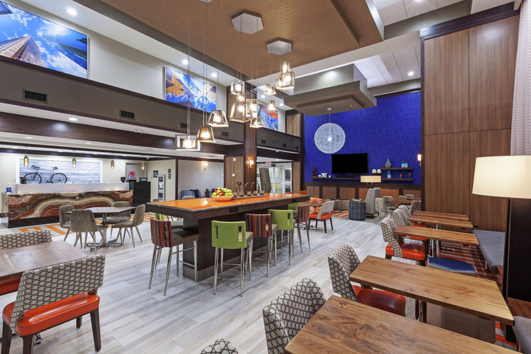 Food & Drinks 4, Hampton Inn & Suites Houston-Bush Intercontinental Aprt, Houston