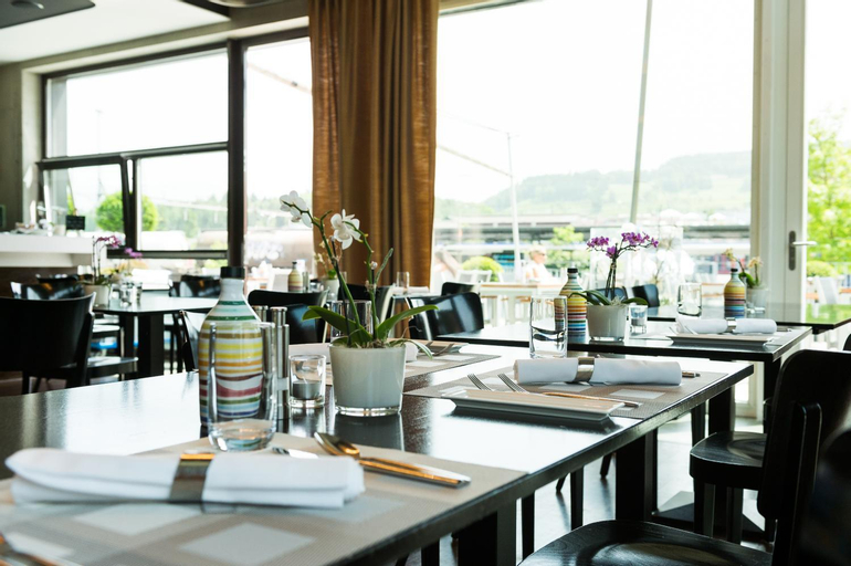 Food & Drinks 4, Hotel APART Welcoming I Urban Feel I Design, Zug