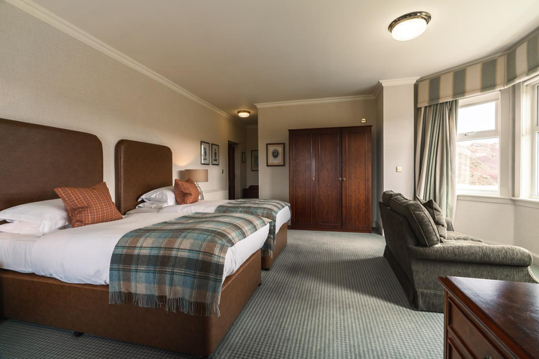 Bedroom 2, Inver Lodge, Highland