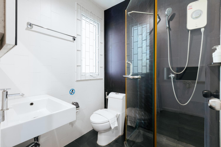 Bathroom 3