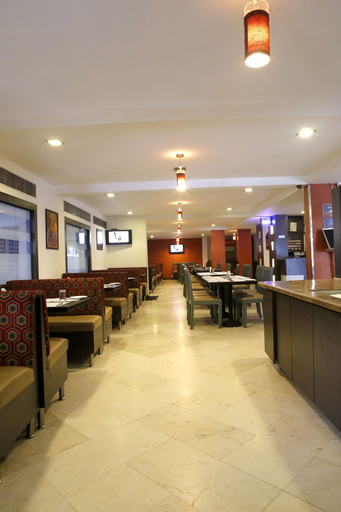 Food & Drinks 5, Click Hotel Yuvraj, Surat