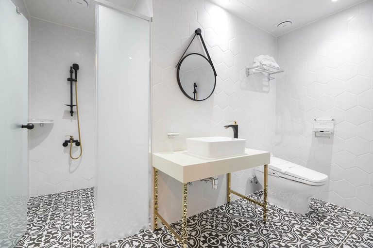 Bathroom 5, Brown Dot Suwon City Hall(Olympic Park), Suwon