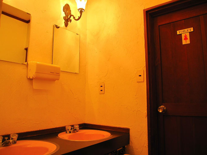 Bathroom 4, Hakuba Skala Inn, Hakuba