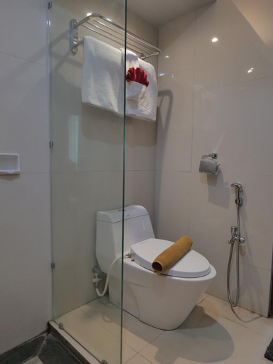 Bathroom 9