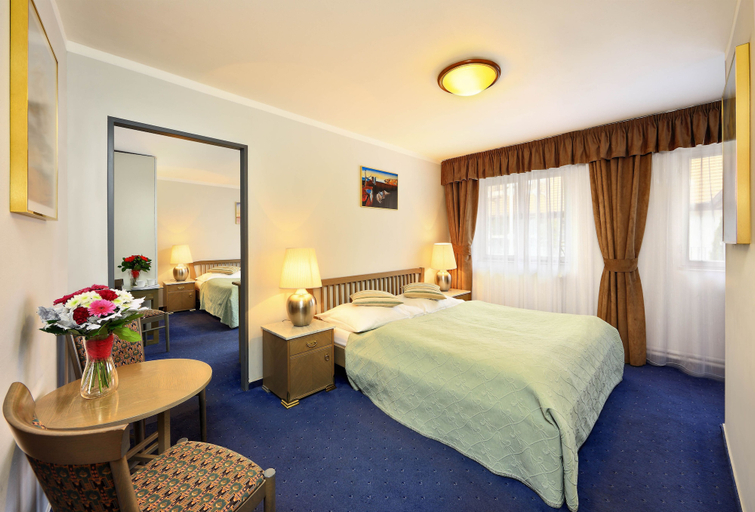 Bedroom 4, Hotel Salvator, Praha 7