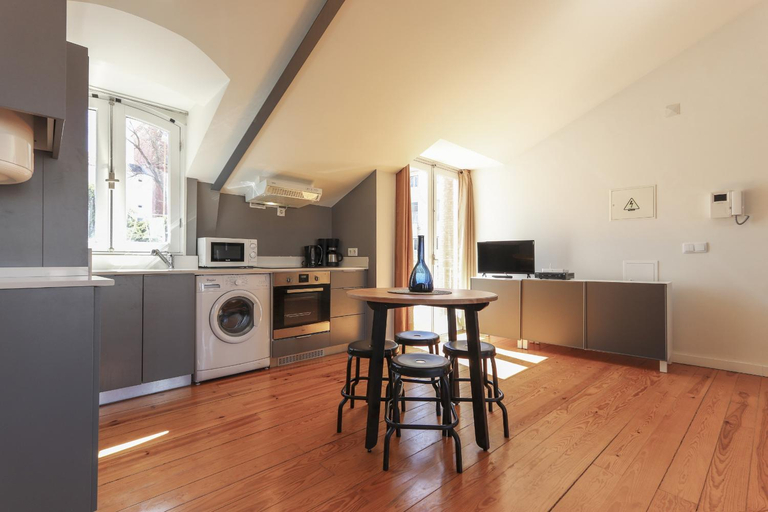 Others 5, Santa Catarina Stylish by Homing, Lisbon