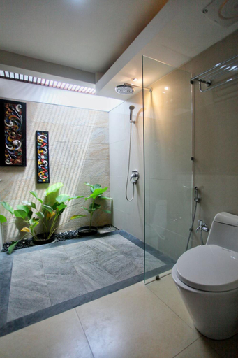 Bathroom 7