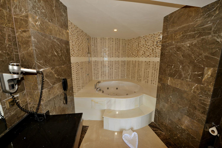 Bathroom 5, Green Nature Diamond Hotel, Marmaris