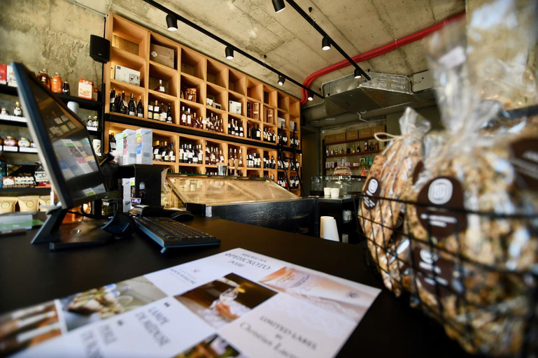 Food & Drinks 5, Connect Living Serviced Apartments, Stolichna