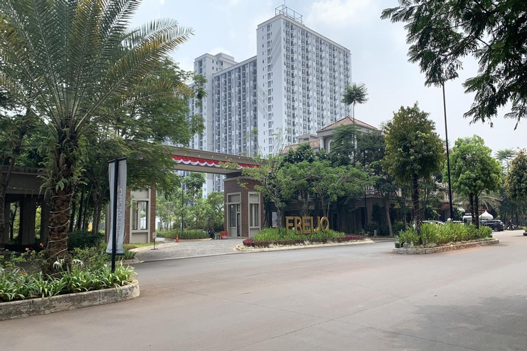Exterior 6