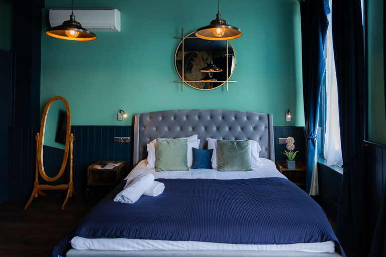 Bedroom 2, The Clarendon Hotel, Kent