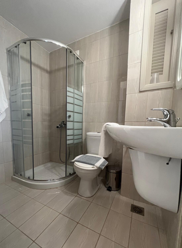 Bathroom 5, Asana Hotel, Crete