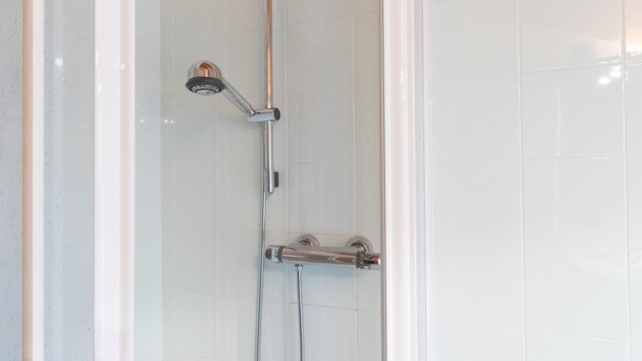 Bathroom 3, Residence Pizzo Scalino, Sondrio