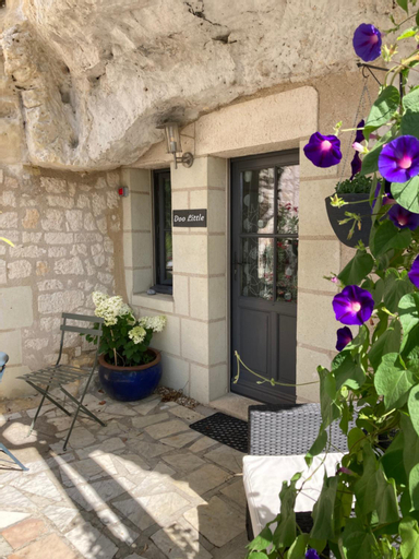 Exterior & Views 2, Logis Hotel Troglododo, Indre-et-Loire