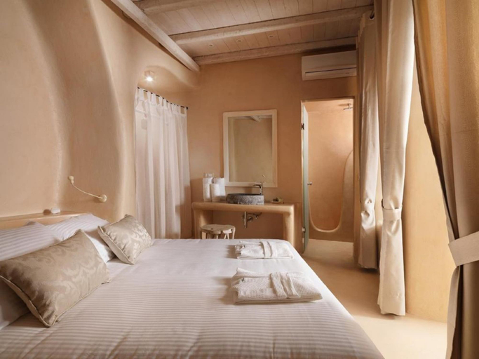 Bedroom 4, Dome Santorini Resort & Spa, South Aegean