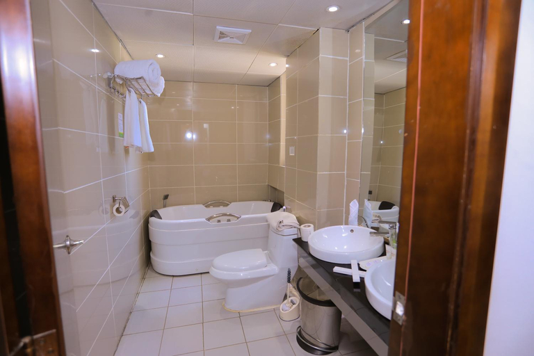 Bathroom 4, Haile Resort Gondar, Semen Gondar