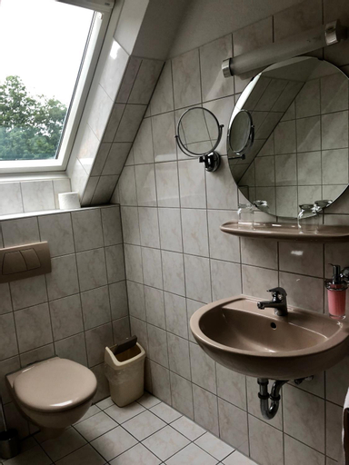 Bathroom 7