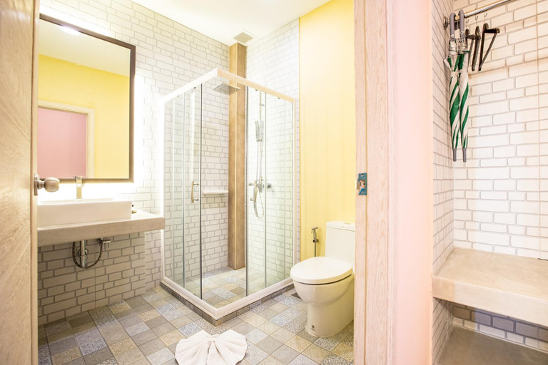 Bathroom 5, Leaves Valley Resort, Nong Ya Plong