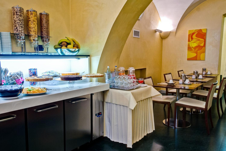 Food & Drinks 5, Crosti Hotel & Residence, Rome