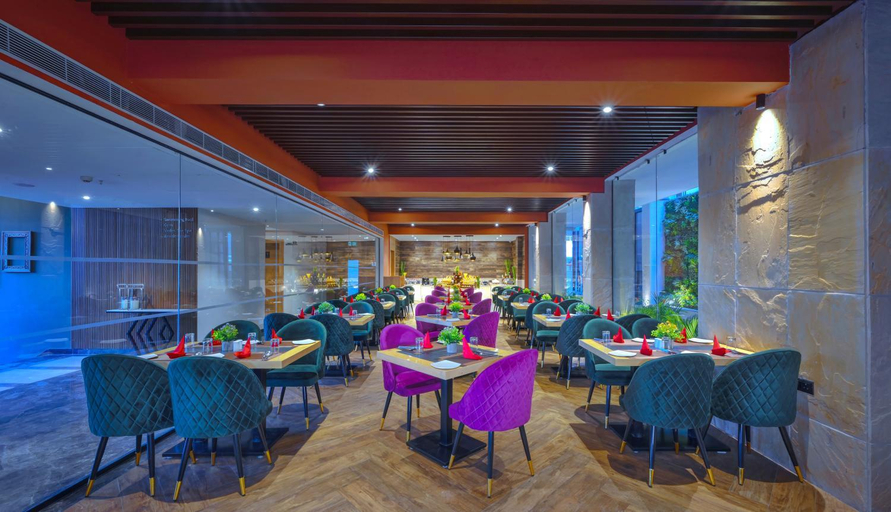Food & Drinks 3, Royale Sarovar Portico Agra, Agra