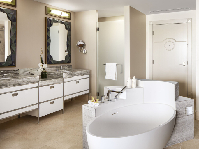 Bathroom 5, The St. Regis Bermuda Resort