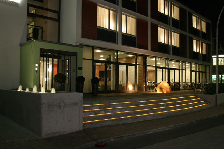Exterior & Views 1, ACHAT Hotel Corbin Munchen Airport, Freising