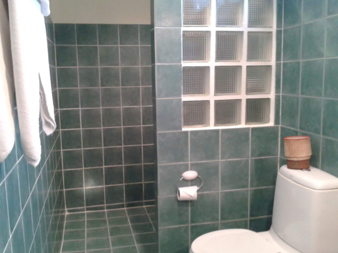 Bathroom 5, The Waterfront Hotel at Fisherman's Village, Ko Samui
