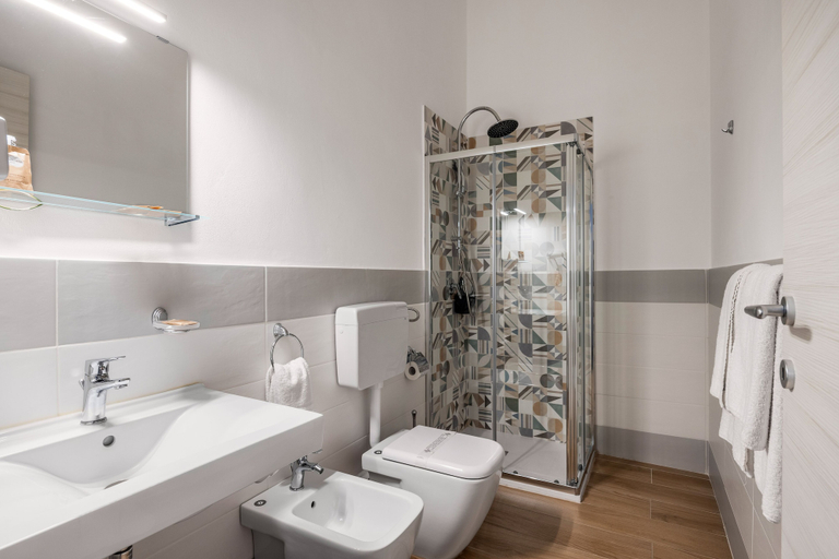 Bathroom 4, LA VECCHIA PALERMO, Palermo