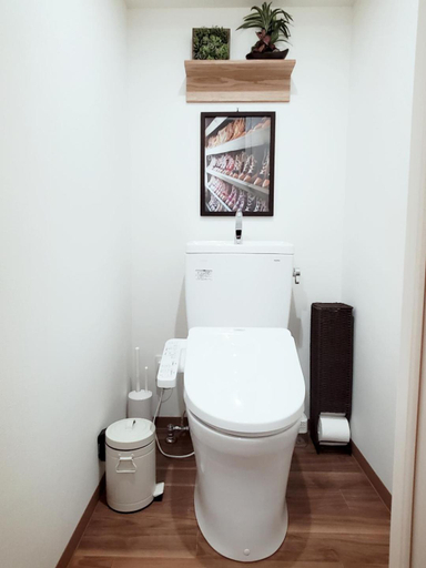Bathroom 3, Rooms, Minato