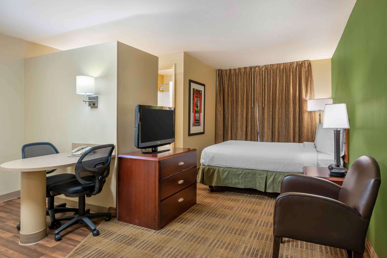 Bedroom 2, Extended Stay America Suites Indianapolis Northwest I465, Indianapolis