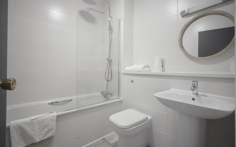 Bathroom 3, Highfield Hotel, Sunderland