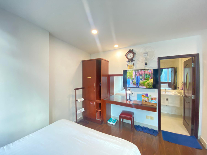 Bedroom 6