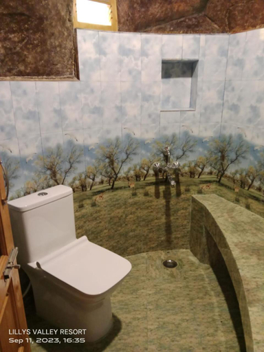 Bathroom 2, Lilly's Valley Resort, Dindigul