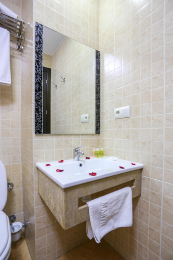 Bathroom 4, Hotel Suite Martil, Tétouan