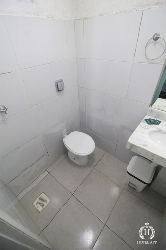 Bathroom 3, Hotel App, Goiania