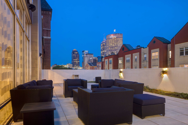 Food & Drinks 5, Homewood Suites by Hilton Indianapolis Downtown IUPUI, Indianapolis