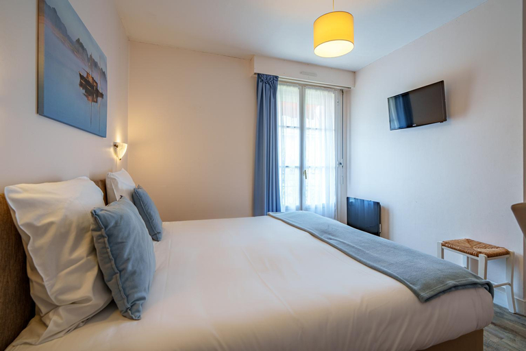 Bedroom 10
