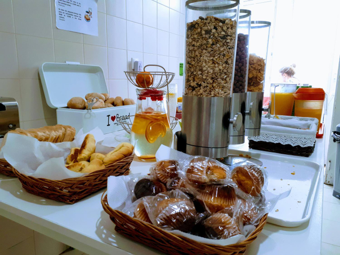 Food & Drinks 4, Lisboa Central Hostel, Lisbon